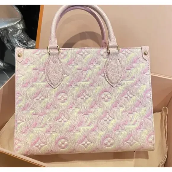 Louis Vuitton LV Onthego PM Stardust Pink Leather *NEW Full Inclusion - Picture 2 of 12